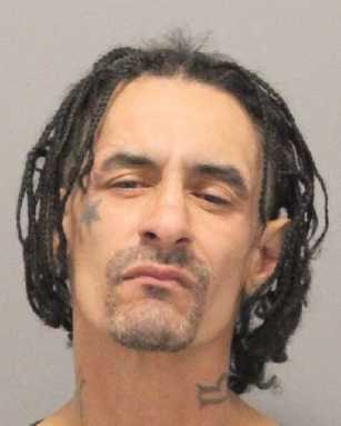 Hispano arrestado por robar en tienda Target en North Lawrence